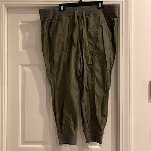 Torrid green with gray and green waist band. Draw string waist band.